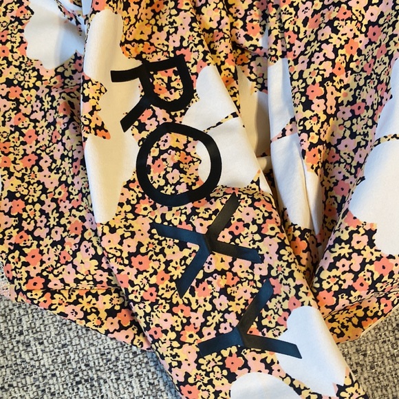 Roxy Sea Skippin Long Sleeve UPF 50 Rashguard - Picture 7 of 11